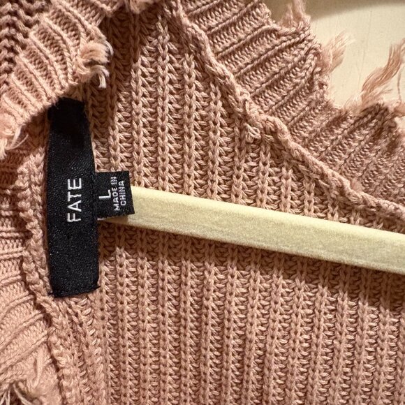 Oversized Fate Sweater with Distressed Hem - Picture 3 of 3